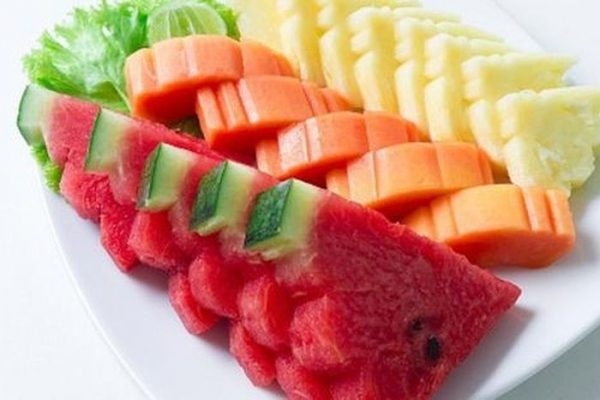 4 groups of fruits you should not eat with watermelon