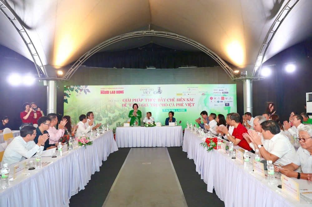 An overview of the workshop "Solutions to Promote Deep Processing to Increase the Value of Vietnamese Coffee" - Photo: NLD