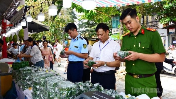 Tuyen Quang launches food safety inspections during the 2026 Thanh Tuyen Festival